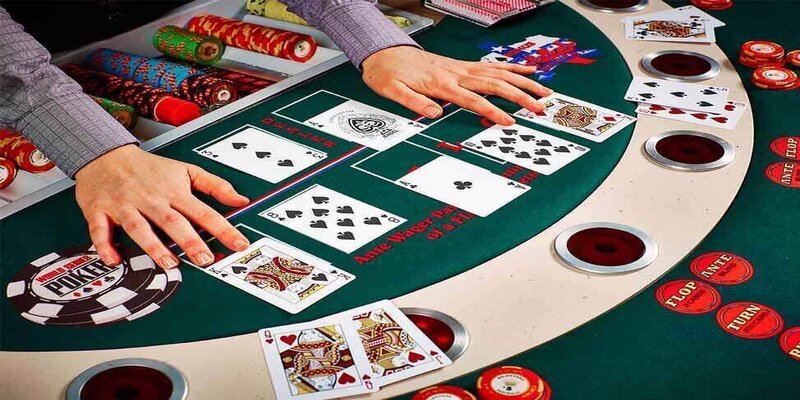 Các tình huống tốt để Bluff trong Poker