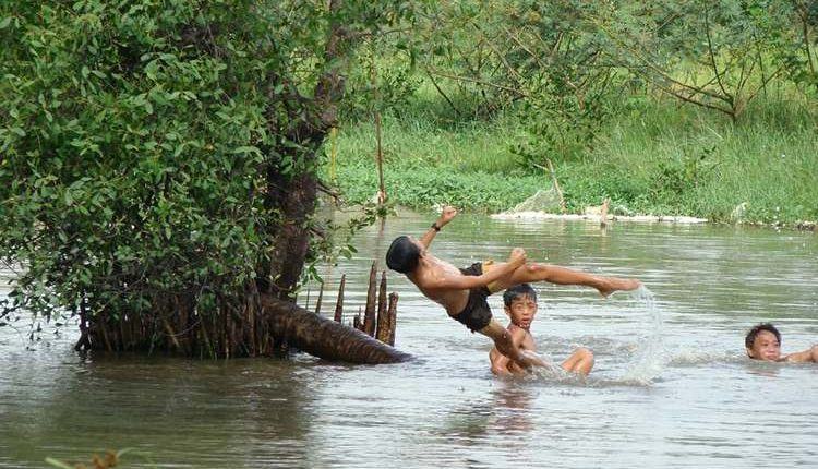 nằm mơ thấy tắm