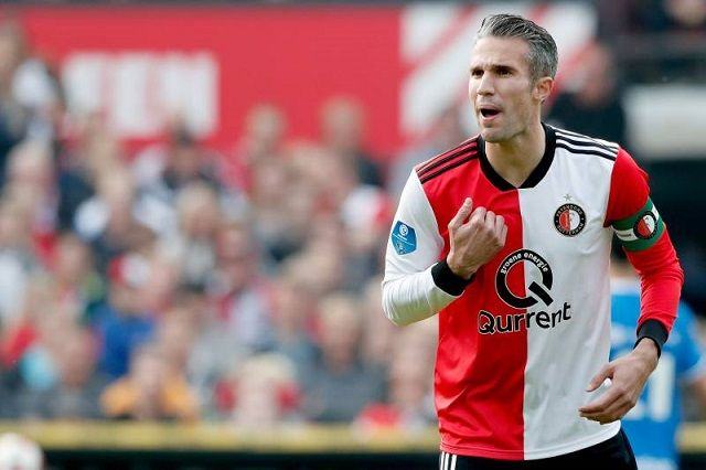 Robin van Persie được gọi với cái tên “vua một chạm”