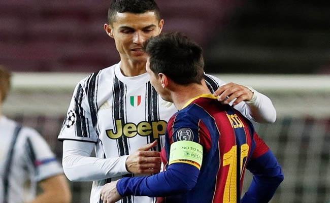 hình ảnh messi và ronaldo ôm nhau thắm thiết.