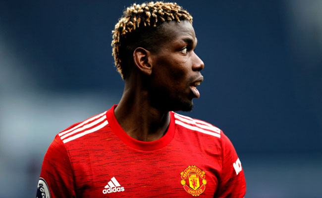 Tiền vệ phòng ngự Paul Pogba