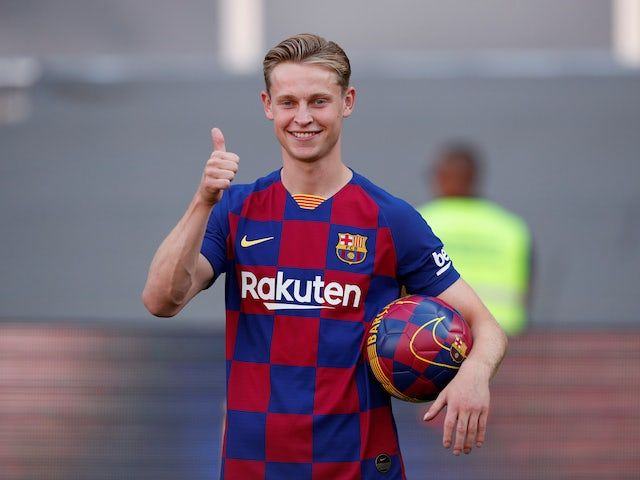 Tiền vệ trung tâm Frenkie de Jong