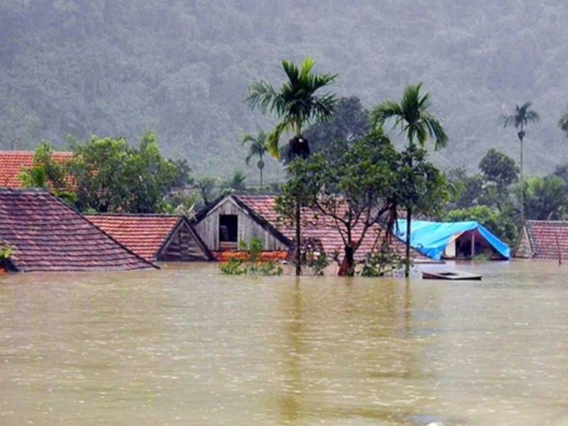 mơ thấy nước lụt ngập đường