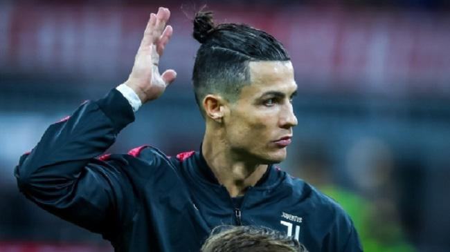 Ronaldo ( CR7 ) - Một trong những ngôi sao bóng đá đình đám nhất