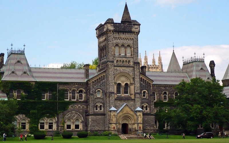 University of Toronto - trường đại học đào tạo esport nổi tiếng