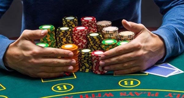 Những điều người chơi cần biết về việc đầu tư làm giàu từ Baccarat